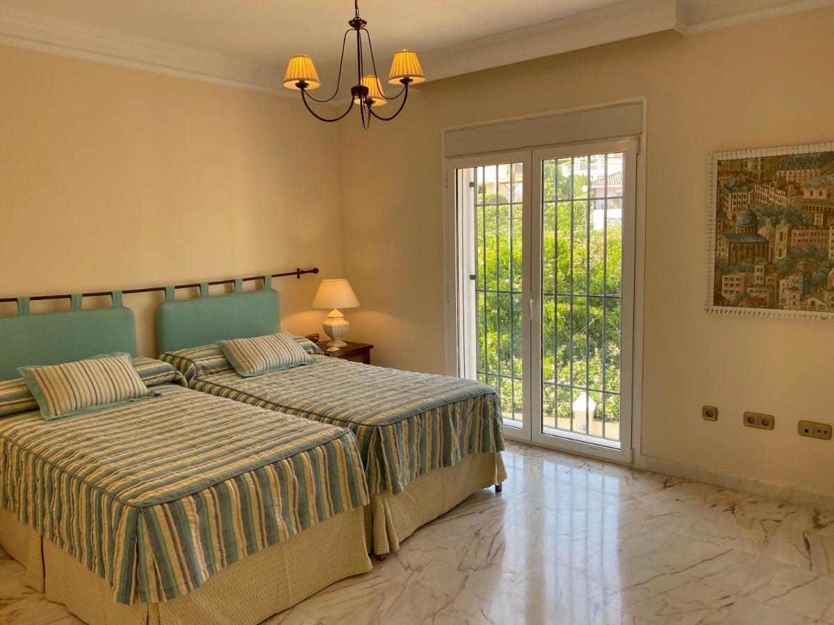 Apartamentos Villa Torreblanca Fuengirola Bagian luar foto